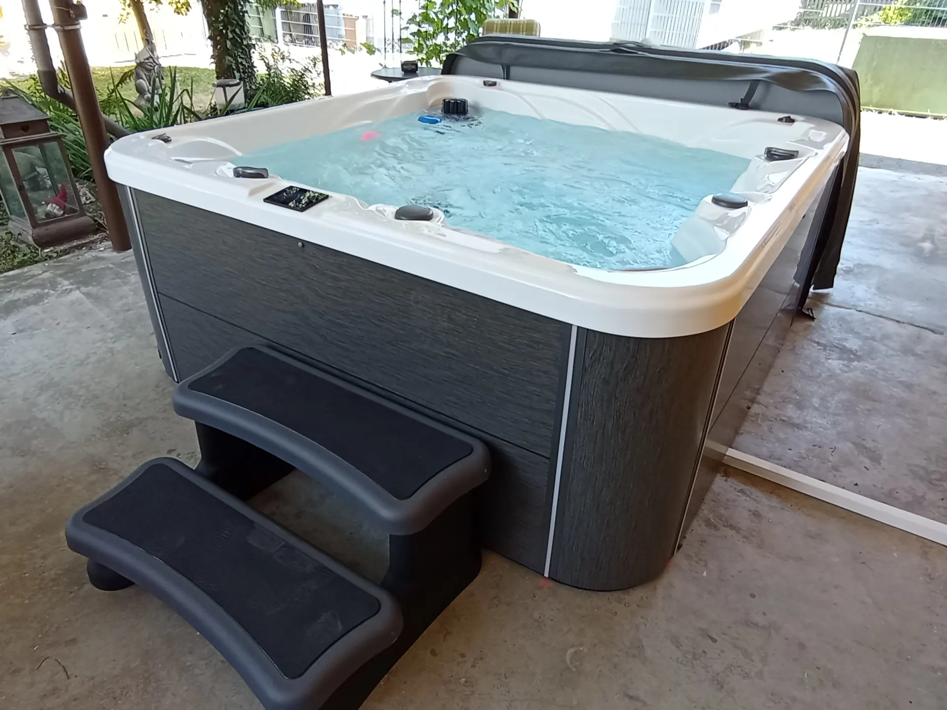 Whirlpool, Hot Tub oder Spa